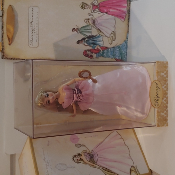 Disney Designer Doll Rapunzal Limited Edition - Picture 14 of 17